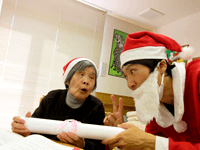 クリスマス忘年会の様子04