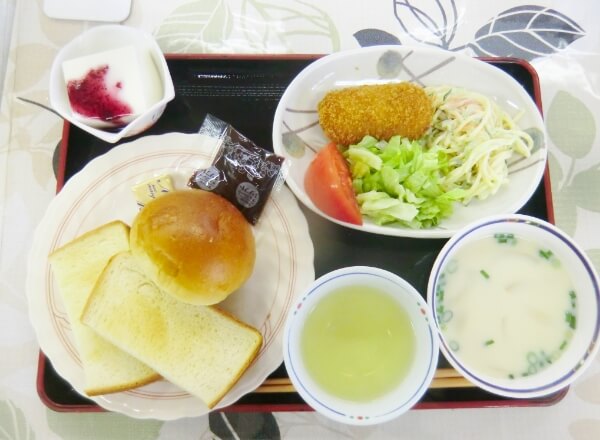 昼食の例